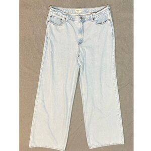 Abercrombie & Fitch Wide Leg High Rise Jeans 32/14 XL Light Wash Denim